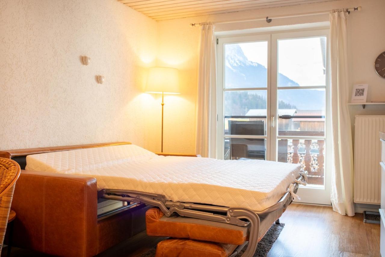 Kloana Waxlstoa Apartment Garmisch-Partenkirchen Exterior photo